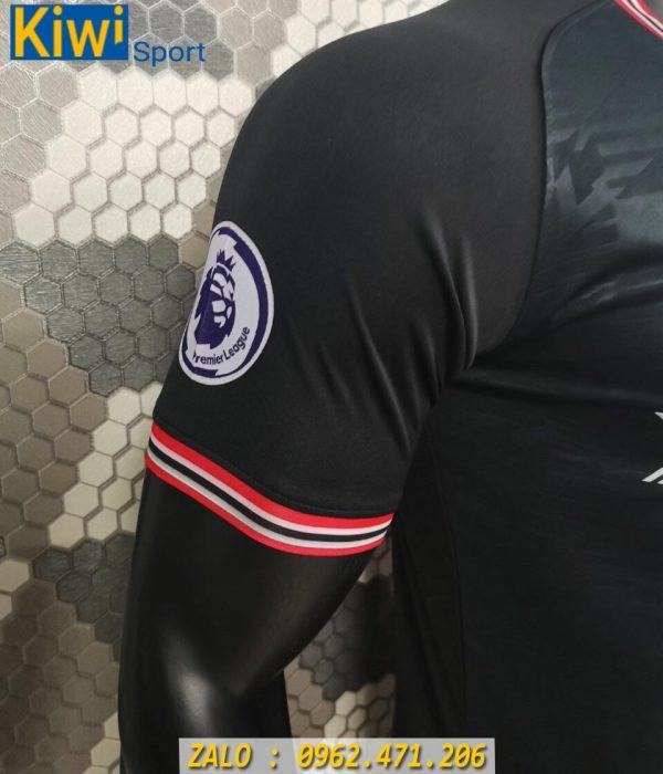 Cận cảnh mẫu quần áo bóng đá CLB Chelsea 2019 - 2020 màu đen rất đẹp