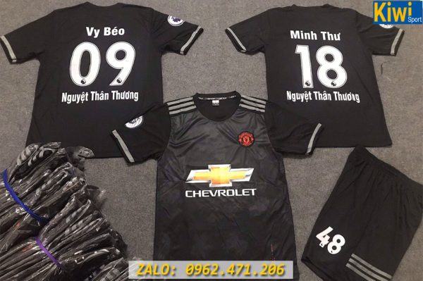 Mẫu in áo đá banh Manchester United 2019 - 2020 màu đen rất đẹp