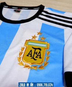 Áo Đấu Tuyển Argentina 2022 Sọc Xanh Trắng Mẫu Mới Rất Đẹp