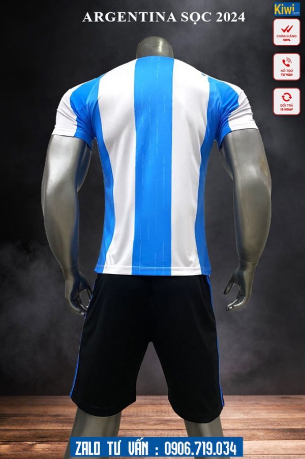 Mặt sau bộ áo đấu tuyển Argentina sọc trắng xanh 2024